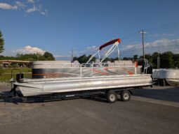 2019 QWEST 824 DS BarBoat